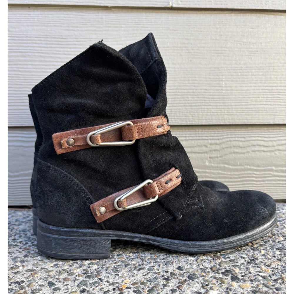 Miz Mooz Yeats‎ Black Suede Flat Ankle Boots Side Zip Buckle Women's Size 9/9.5